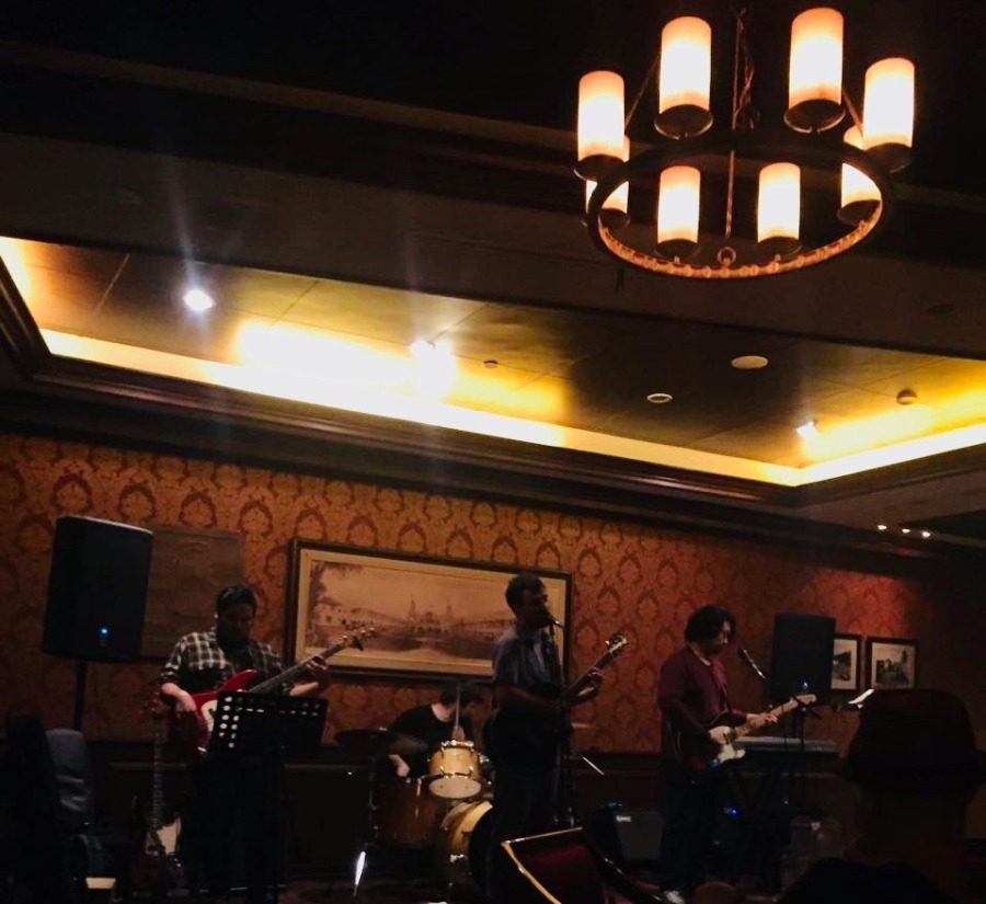 Bass player wanted for studio project asap