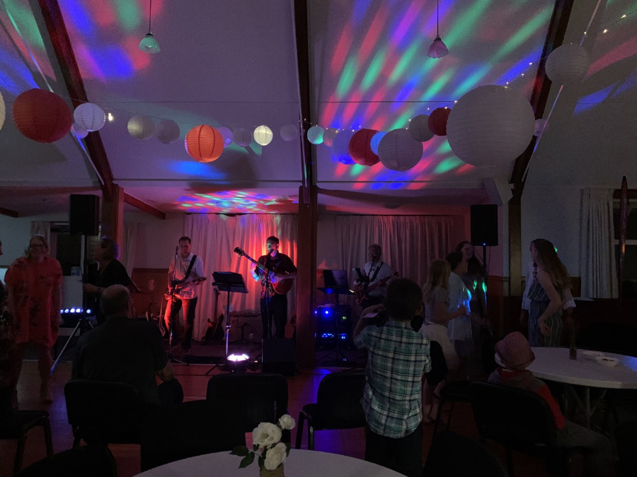 Lead Singer Wanted for 3 Piece Band